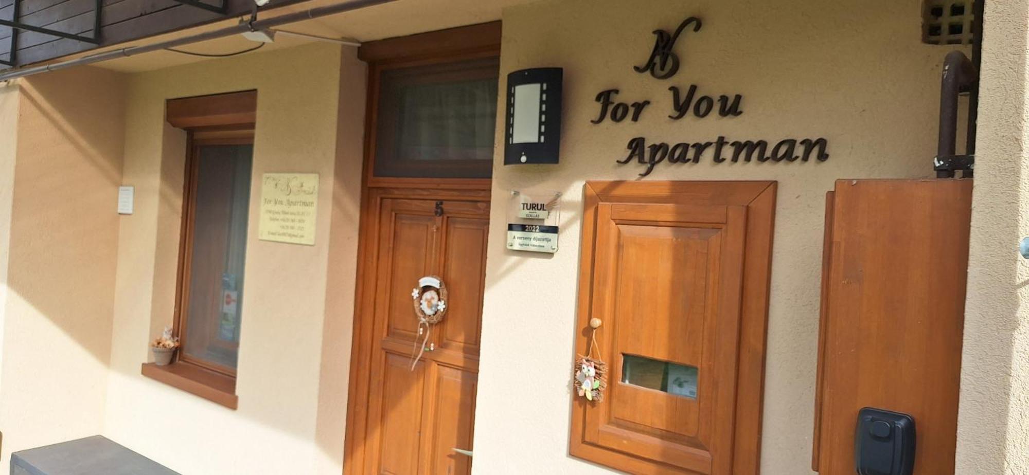 For You Apartman Gyula Exterior foto