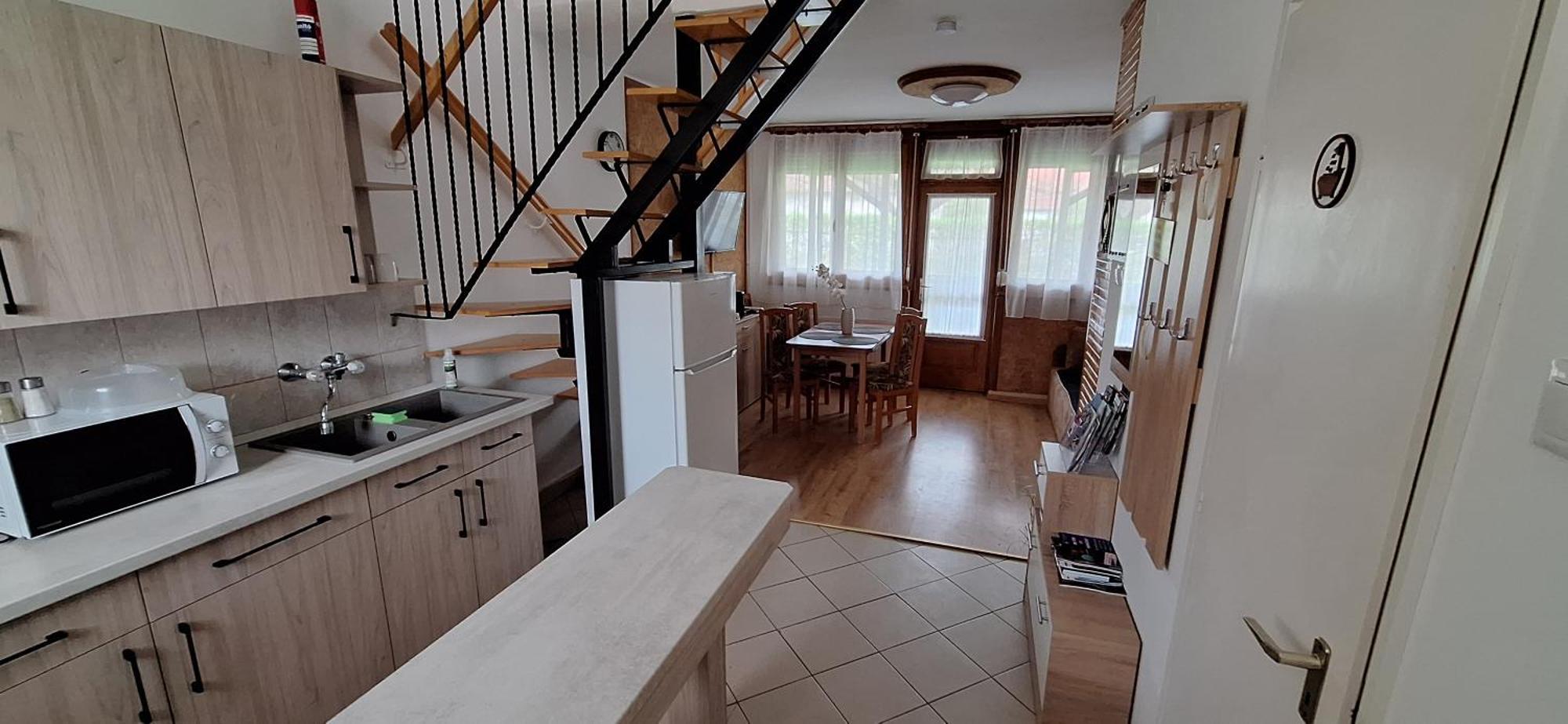 For You Apartman Gyula Exterior foto